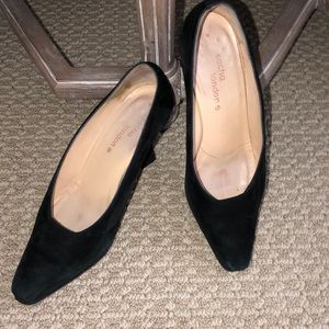 VTG Sacha London Black Suede classic Pump Shoe 6.5